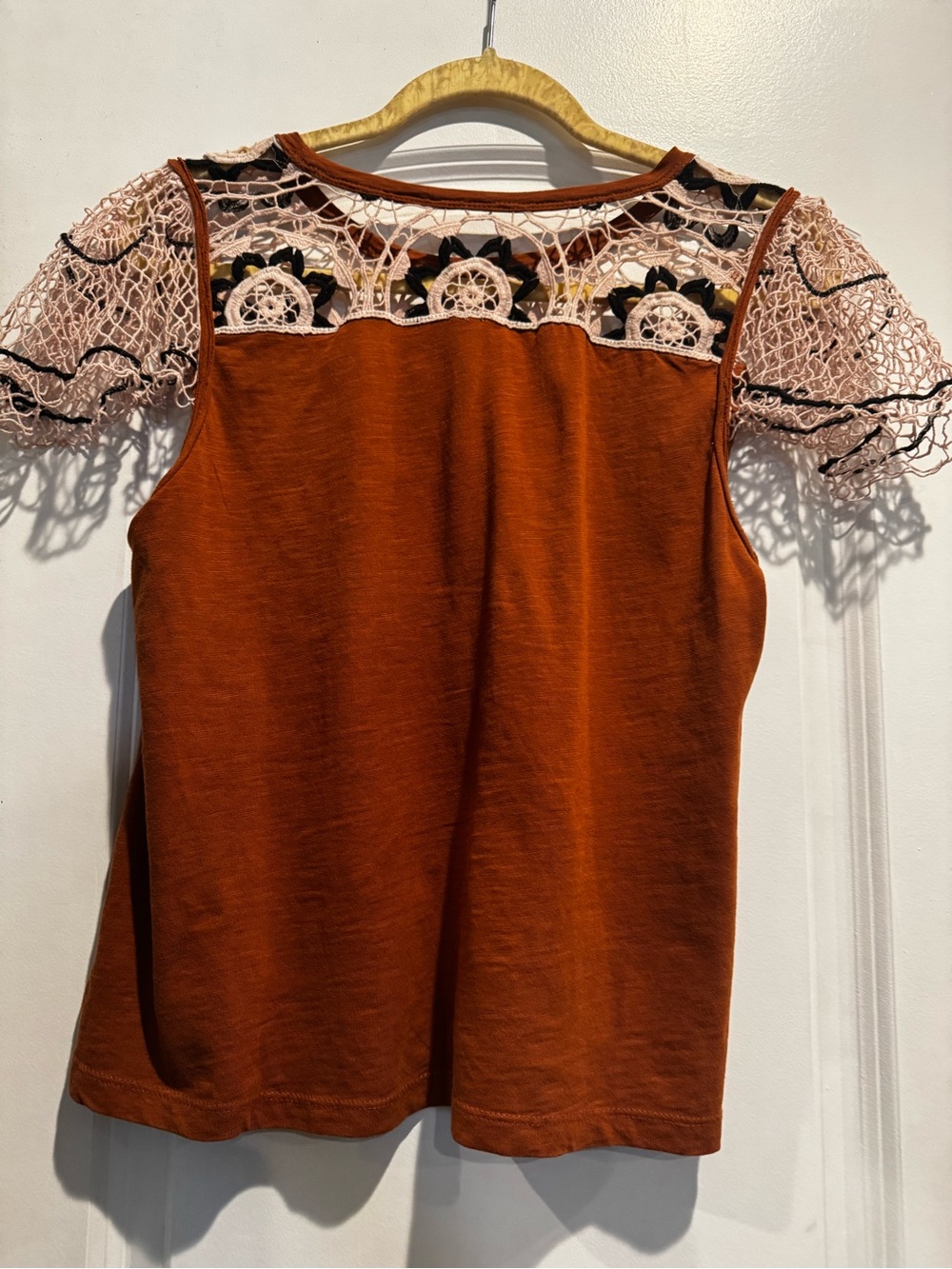 Anthropologie Medium Rust Crochet Lace Flutter Sleeve Top - Picture 2 of 11